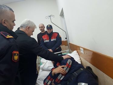Plagoset efektivi i policisë gjatë protestës, mjekët konfirmojnë gjendjen e tij