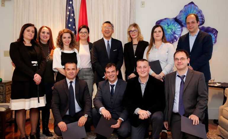 Ambasada poston foton e ditës dhe jep lajmin e mirë: Mundësi për të vizituar Amerikën