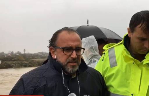 Përmbytjet/ Vlorë, Dritan Leli: Situata shumë problematike, të gjithë në terren
