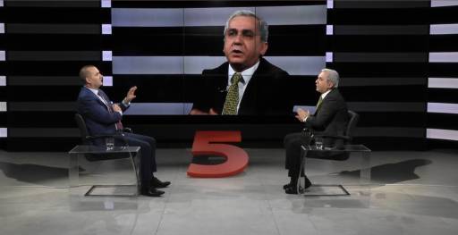 Nëse Kushtetuesja i jep të drejtë PD, a e liron Arta Marku zyrën? Ja përgjigja e socialistit