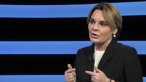 Kryemadhi paralajmëron Arta Markun: Po bashkëpunon me njerëz të rrezikshëm