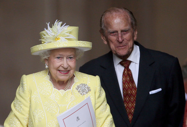 15 foto nga romanca e Mbretëreshës Elizabeth dhe Princit Philip