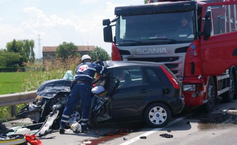 Aksidenti i rëndë në Prizren, ju merr jetën dy të rinjëve. Zbulohet shkaku tragjik