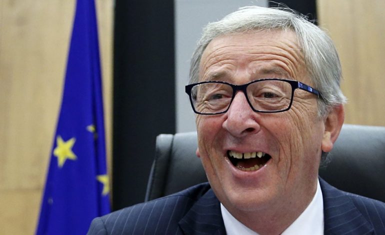 DO SHKRIHENI GAZIT/ Juncker në Poloni, shkon i dehur në takimin zyrtar (VIDEO)