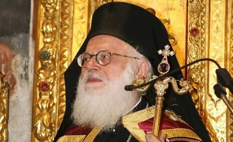 INTERVISTA/ JANULLATOS: Pasuesi im në krye të Kishës Ortodokse Autoqefale do jetë një SHQIPTAR
