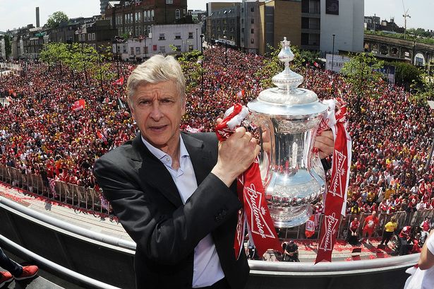 Rekord me 810 ndeshje, Wenger bëhet “legjendë” në Premier League