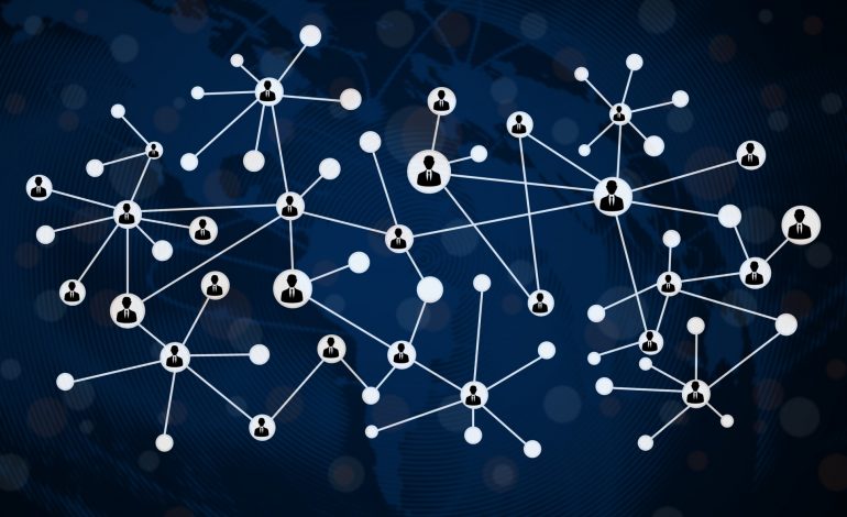 TRONDITET FACEBOOK/ Një tjetër ish-punonjës i rëndësishëm flet kundër faqes