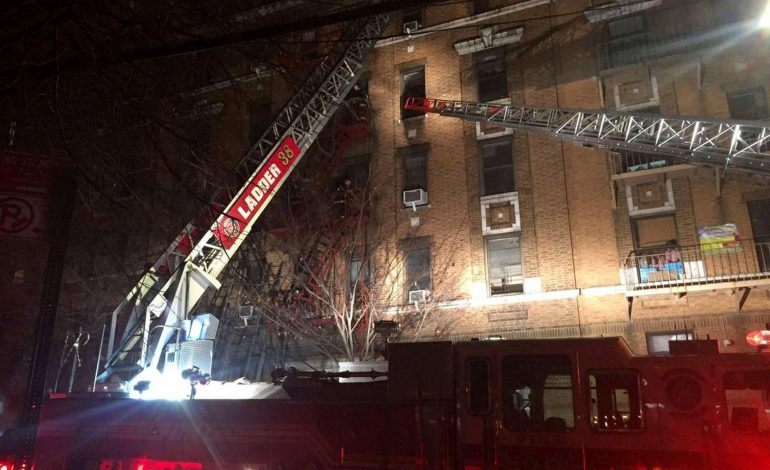 Zjarr në një ndërtesë në New York, 12 të vdekur, mes tyre një i porsalindur (FOTO)