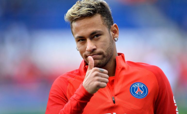 Neymar sot mbush 26 vjeç, vetëm 3 futbollistë më të mirë se ai
