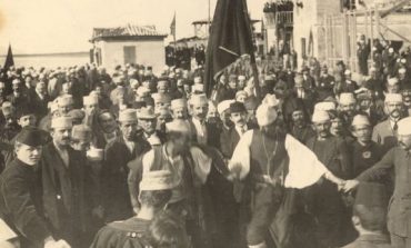 VIDEO/ Publikohen pamjet: Ja si festohej Çlirimi i Shqipërisë më 28 Nëntor 1945