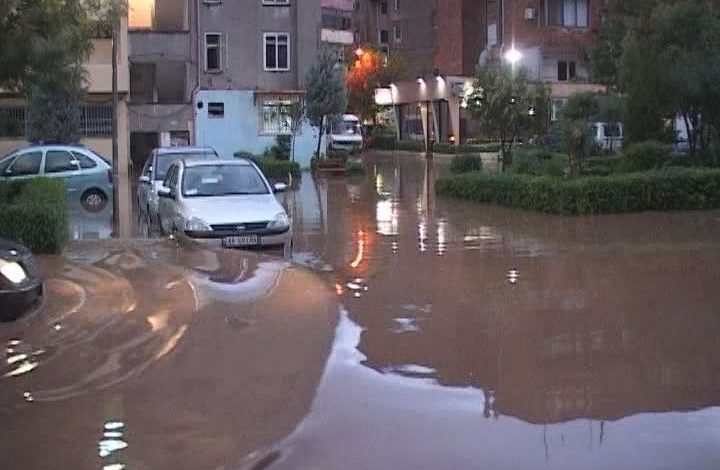 MOTI I KEQ/ Lezhë problematik furnizimi me energji elektrike në pjesën më të madhe të vendit