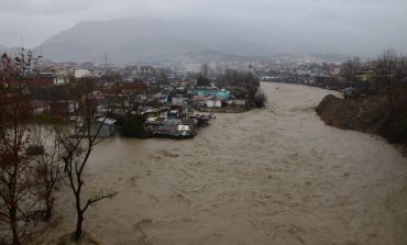 I bllokuar mes ujit në Memaliaj, niset për Tiranë me helikopter i sëmuri 54 vjeçar (Emri)