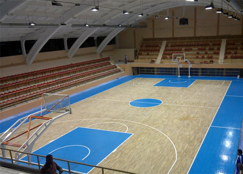 Vlora nën ethet e përmbytjeve të mëdha, Pallati i Sportit përgatit shtretërit për të evakuuarit (Foto)