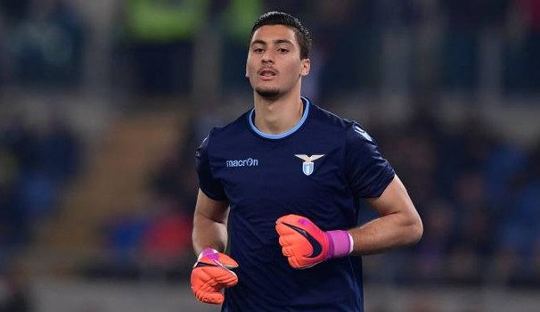 Strakosha transferohet bashkë me familjen në vendin e ëndrrave (FOTO)