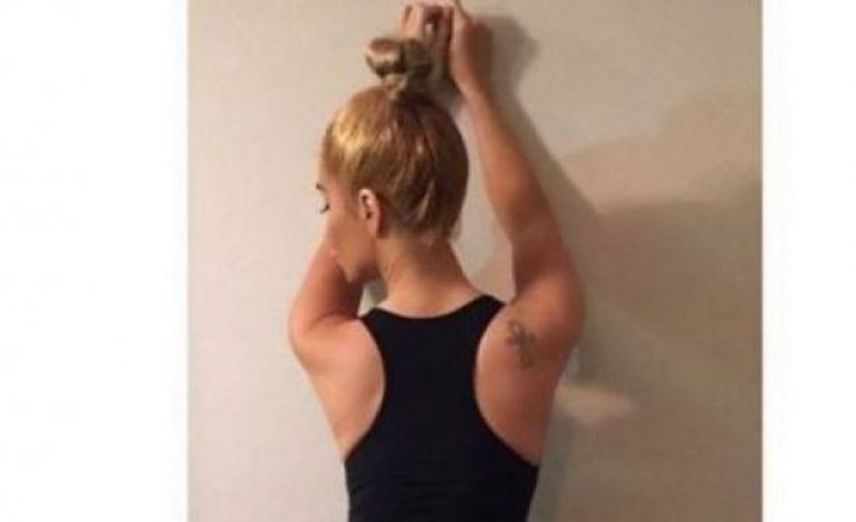 Arlinda, shqiptarja që po ‘çmend’ Europën me FOTO nudo