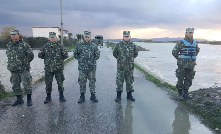 FIER/ Shembet ura në fshatin Darëzezë, izolohen 2 mijë banorë