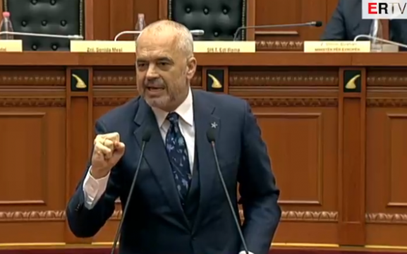 Sulmi i opozitës ndaj ndërkombëtarëve, Rama: Po i luftoni dhe i trajtoni ambasadorët sikur janë Habilaj dhe Balilaj