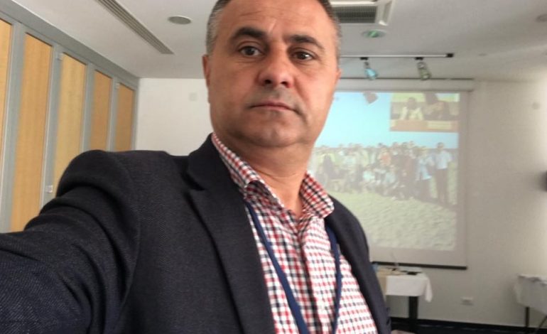 “Lamtumirë, mik, pa fjalë e lot”: Ndreu përcjell Aleksandër Ndokën me këtë poezi