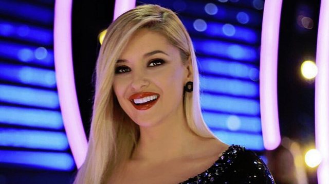 Alketa Vejsiu ndryshon LOOK. E papërballueshme në këto FOTO