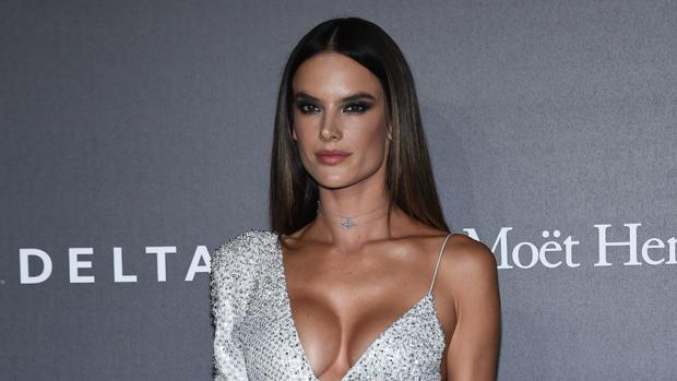 Një vit si ky ishte i “shenjtë” për Alessandra Ambrosio (FOTO)
