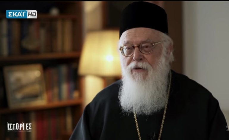 Kryepeshkopi/ Pse refuzoi Bamir Topi t’ia jepte Janullatosit nënshtetësinë shqiptare