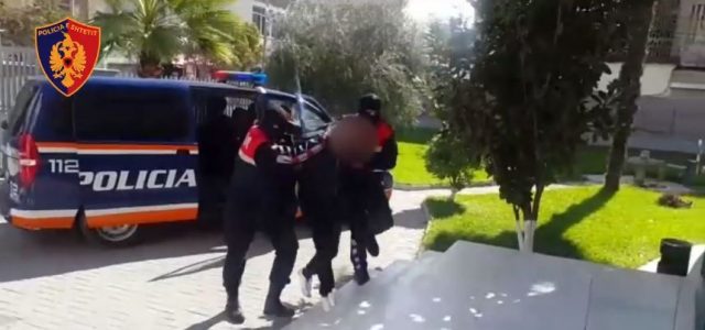 Vrau dy vëllezër në Laç se i ekzekutuan vëllain, ekstradohet në Shqipëri vëllai i shefit të krimeve (historia e sagës së vrasjeve)
