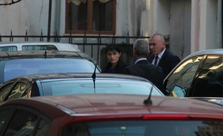 45 grupe kriminale/ Përfundon takimi i rëndësishëm. Xhafa paralajmëronë: KINI DURIM
