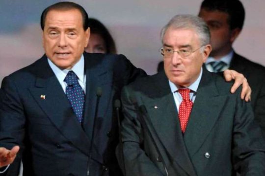Tano Caridi i vërtetë nis “grevën e vdekjes” në një burg të Romës: kush është Marcelo Dell’Ultri, mafiozi që gatoi imazhin e Berlusconit
