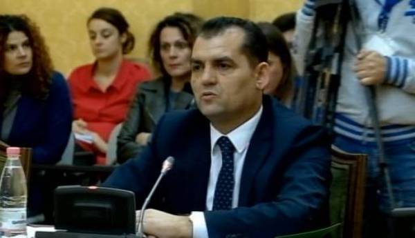 Kryeprokurori/ Kandidati Muçi flet për sëmundjen virale të prokurorisë, batutat me Finon