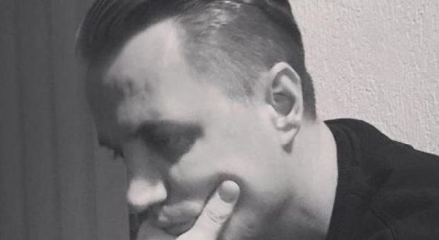 Bleros i vdes një person shumë i dashur. Poston në ‘Instagram’ foton e tij
