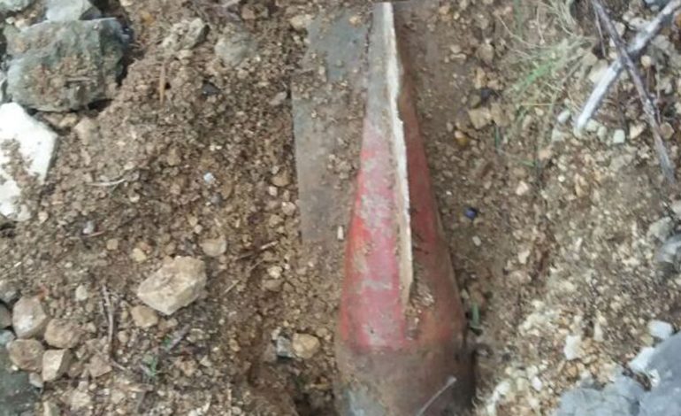 Nxirren nga lumi i Bënçës rreth 80 bomba të Luftës së Dytë Botërore, izolohet zona