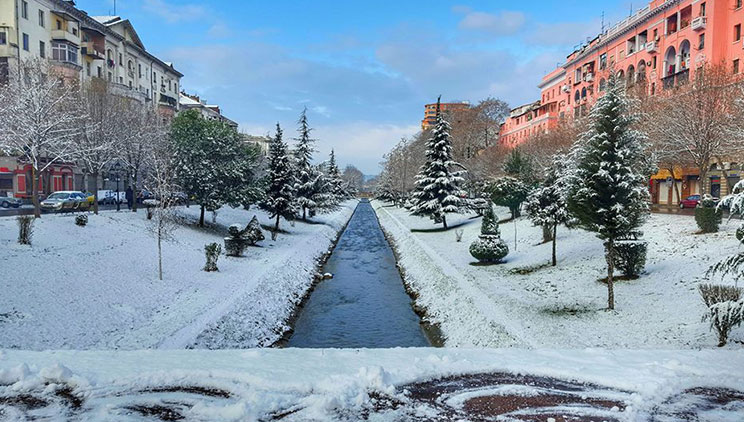 Së shpejti do të zbardhet edhe Tirana, do të bjerë borë këtë…