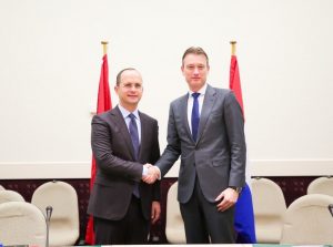 Bushati takon homologun holandez: Qeveria të vijojë me ritmin dhe dinamikën e reformave