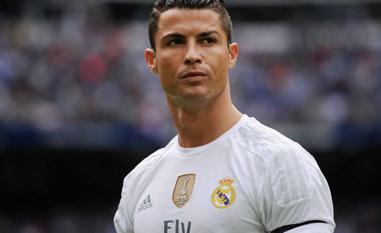 PSG gati ofertën për Ronaldon, por ka një kusht me Real Madridin