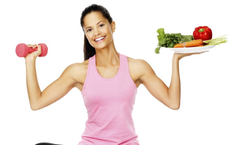 Të humbni peshë – me dietë apo ushtrime?