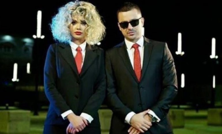 Genci e Eni mbrëmë festuan bashkë, këto foto e nxjerrin zbuluar çiftin