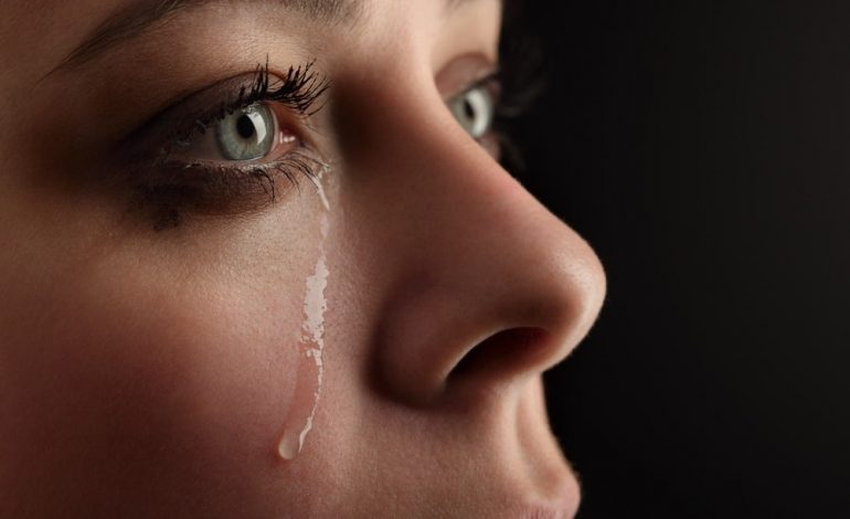 Jeni një person emocional? Karakteristikat tuaja janë shumë specifike, dhe këtë jua tregojmë tani (LISTA)