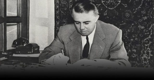 ZBARDHET DOKUMENTI: Kur Enver Hoxha detyronte “tradhëtarët” e pushtetit për aksione dhe zbore