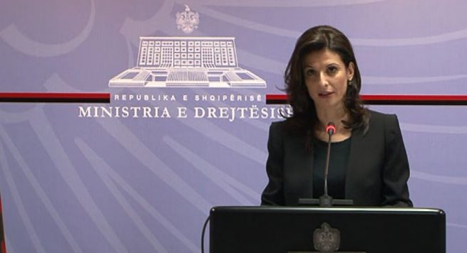 KORÇË-Bashkëqeverisja me qytetarët/ Ministrja e Drejtësisë: Punësimet sipas meritës