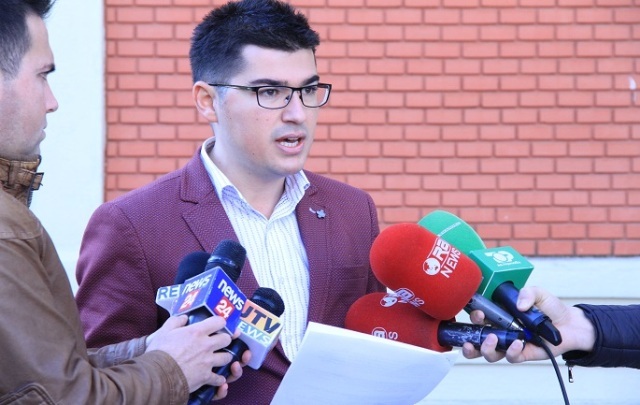 FAKSIMILE / Gafa e Fabian Topollajt, tenton të akuzojë Veliajn, por sulmon kryebashkiakun e Bashës