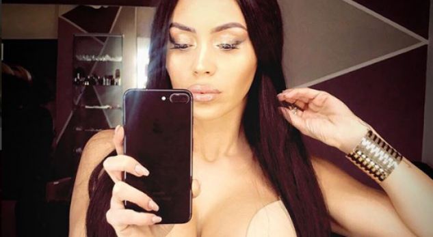3 fotot më hot të vitit që po lëmë pas të Fjolla Morinës
