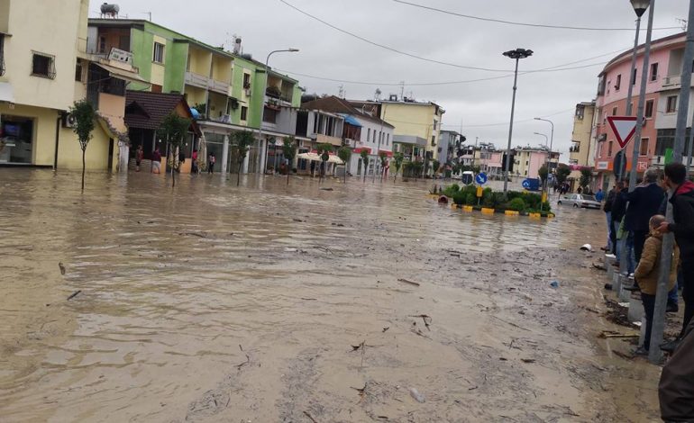 Këta këngëtarë shqiptarë u shpëtojnë mrekullisht përmbytjeve (Emrat)