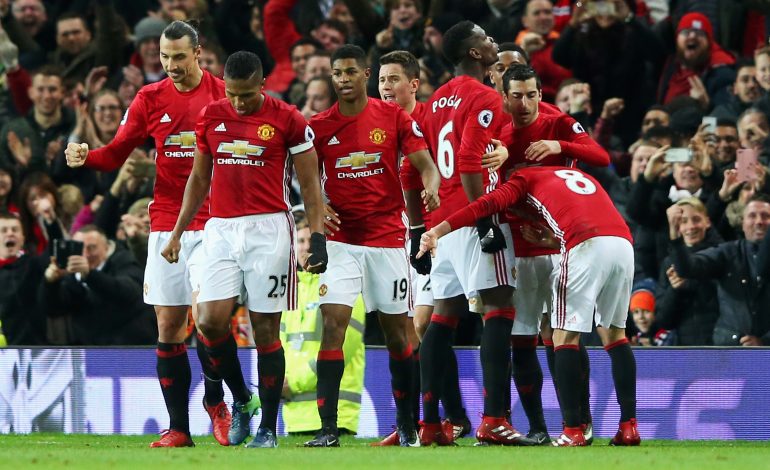 Manchester United-Burnley, publikohen formacionet zyrtare