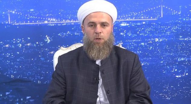 Teoria e Hoxhës: Pse duhet të mbajnë mjekër meshkujt