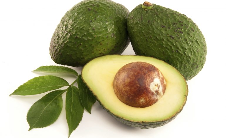 Të vërtetat e frutit të avokados do t’ju bëjnë të ndryshoni mendim. Flasin nutricienët