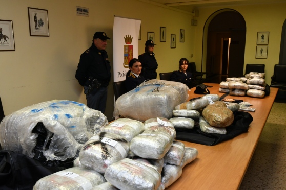 Transportonte 100 kilogramë drogë në thasë, ky ishte detaji që fundosi “babagjyshin” shqiptar