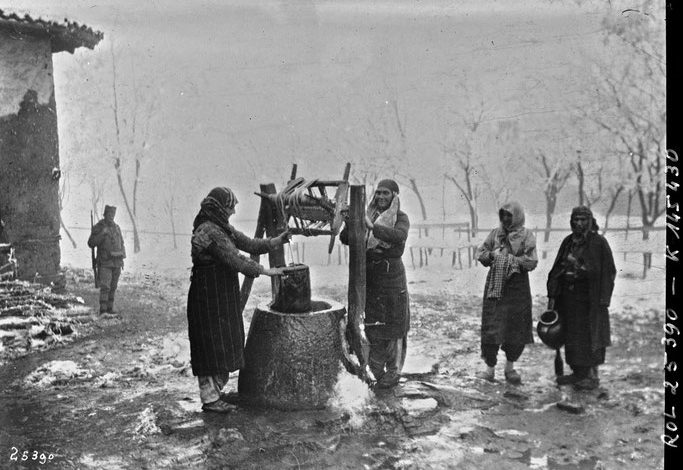 Fotot e rralla në 1872/ Femra shqiptare zgjon kureshtjen e mediave franceze