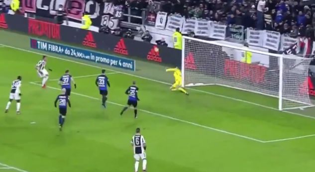 Juventus-Inter/ Super pritja e e Handanovicit i mohon golin Juventusit (VIDEO)