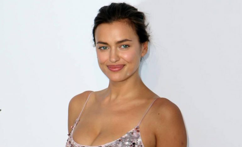 Foto me gjoks bombastik, çudit Irina Shayk