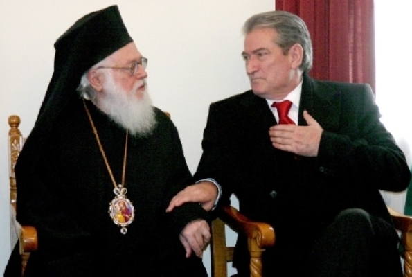 Një dokument i panjohur për Janullatosin dhe si u refuzua fronëzimi i klerikut të shquar shqiptar, at Artur Liolinit